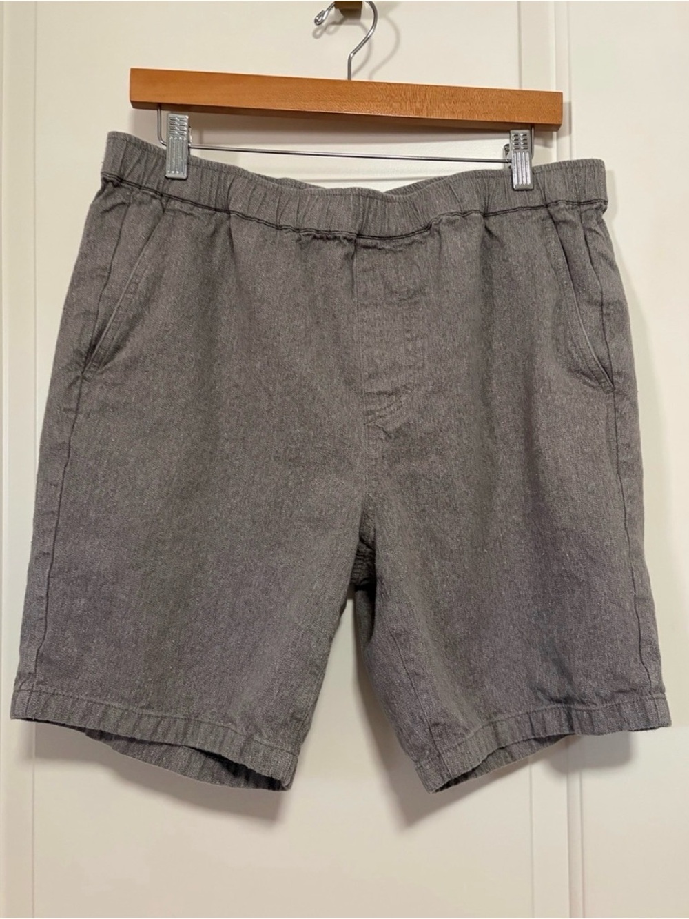 Outerknown Men's Heather Gray Elevated Casual Shorts Sz L